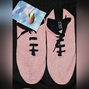 Arcopedico Pink and Black Women's Sneakers